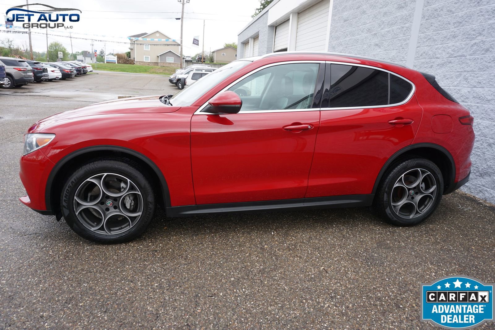 Used 2018 Alfa Romeo Stelvio AWD w/ Cold Weather Package image 4