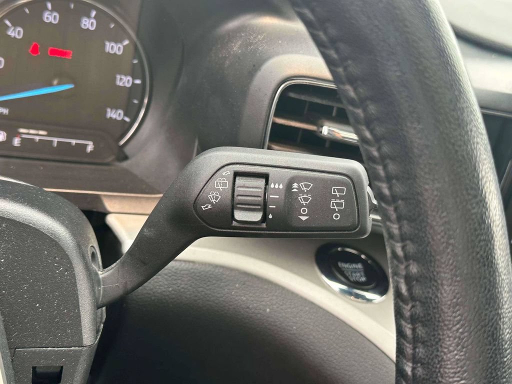 Used 2023 Ford Explorer XLT w/ Equipment Group 202A AWD/4WD image 26