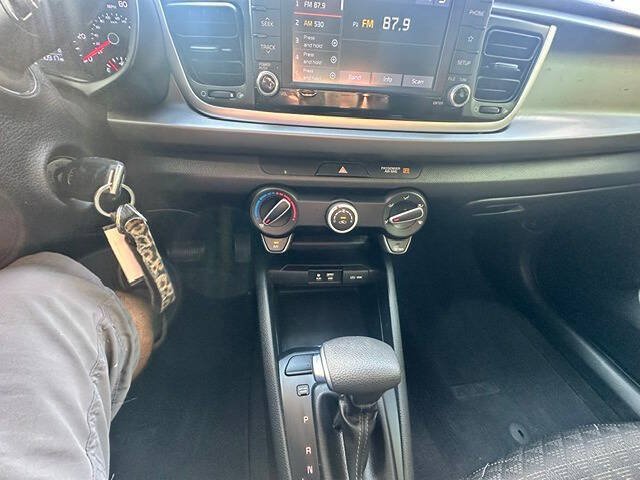 Used 2019 Kia Rio S FWD image 11