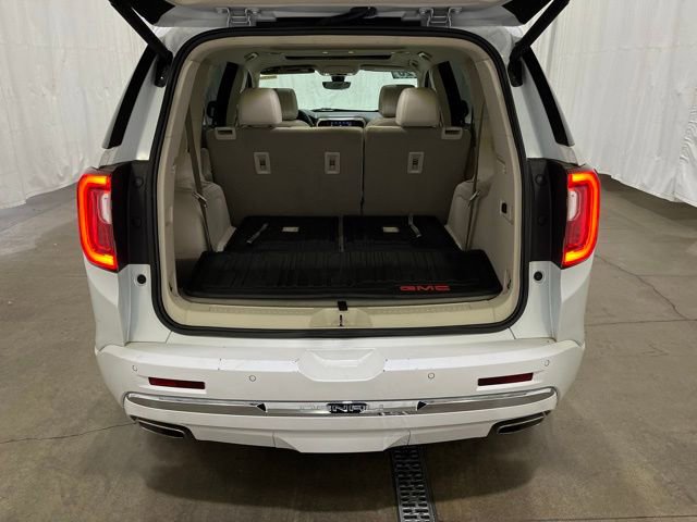 Used 2020 GMC Acadia Denali w/ Denali Ultimate Package AWD/4WD image 14