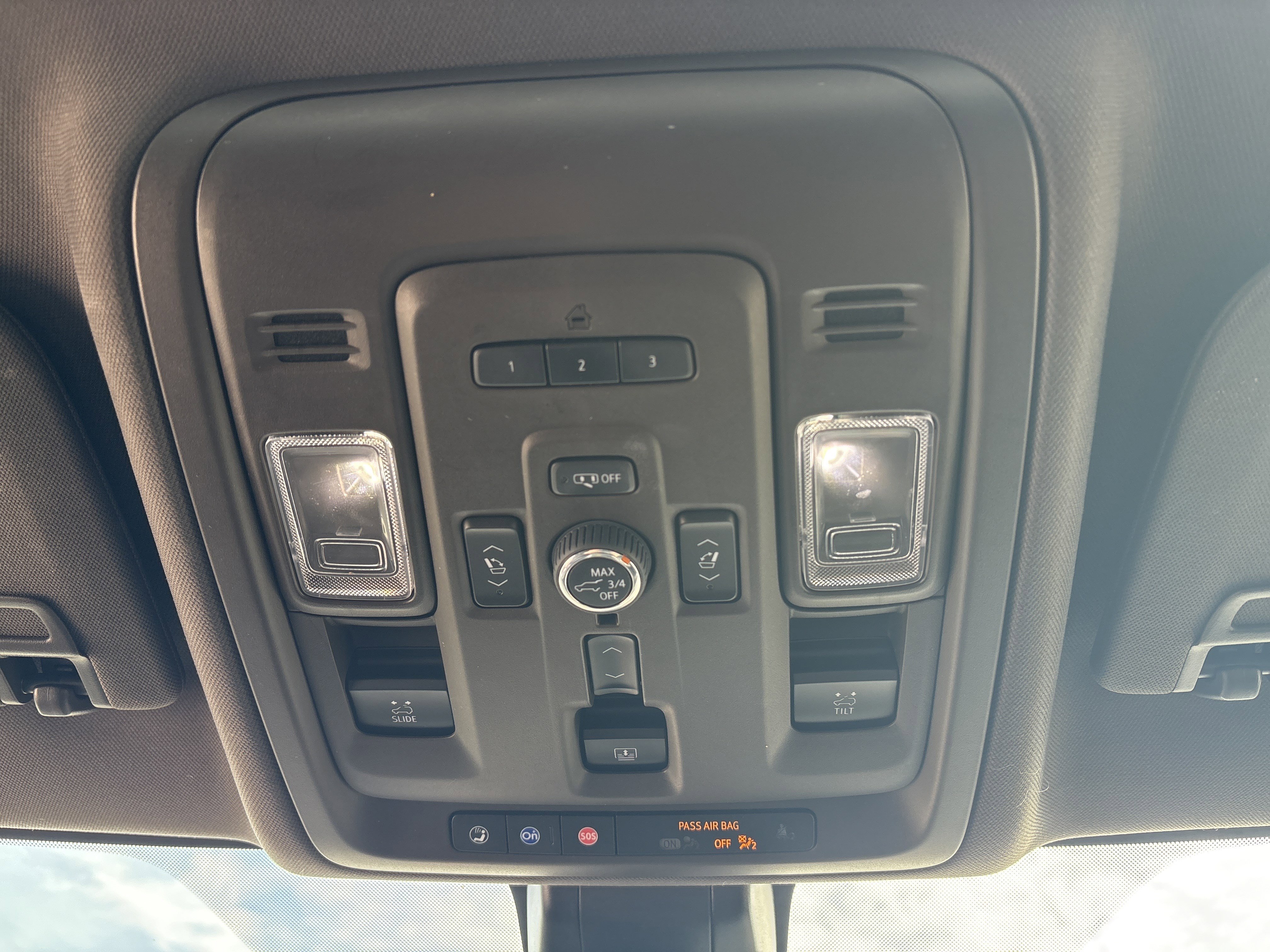 Used 2021 GMC Yukon XL Denali image 17