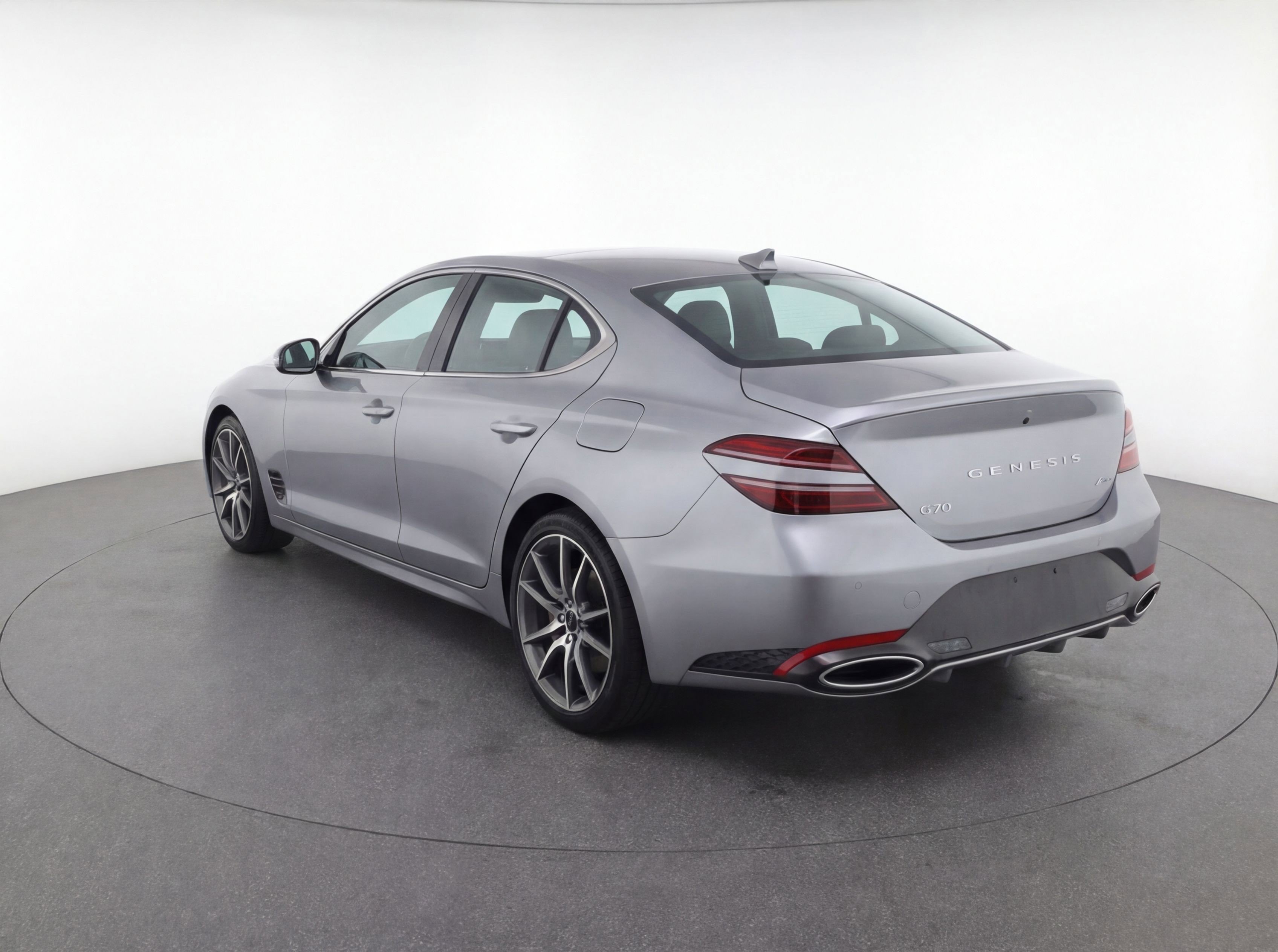 Used 2025 Genesis G70 2.5T AWD/4WD image 6