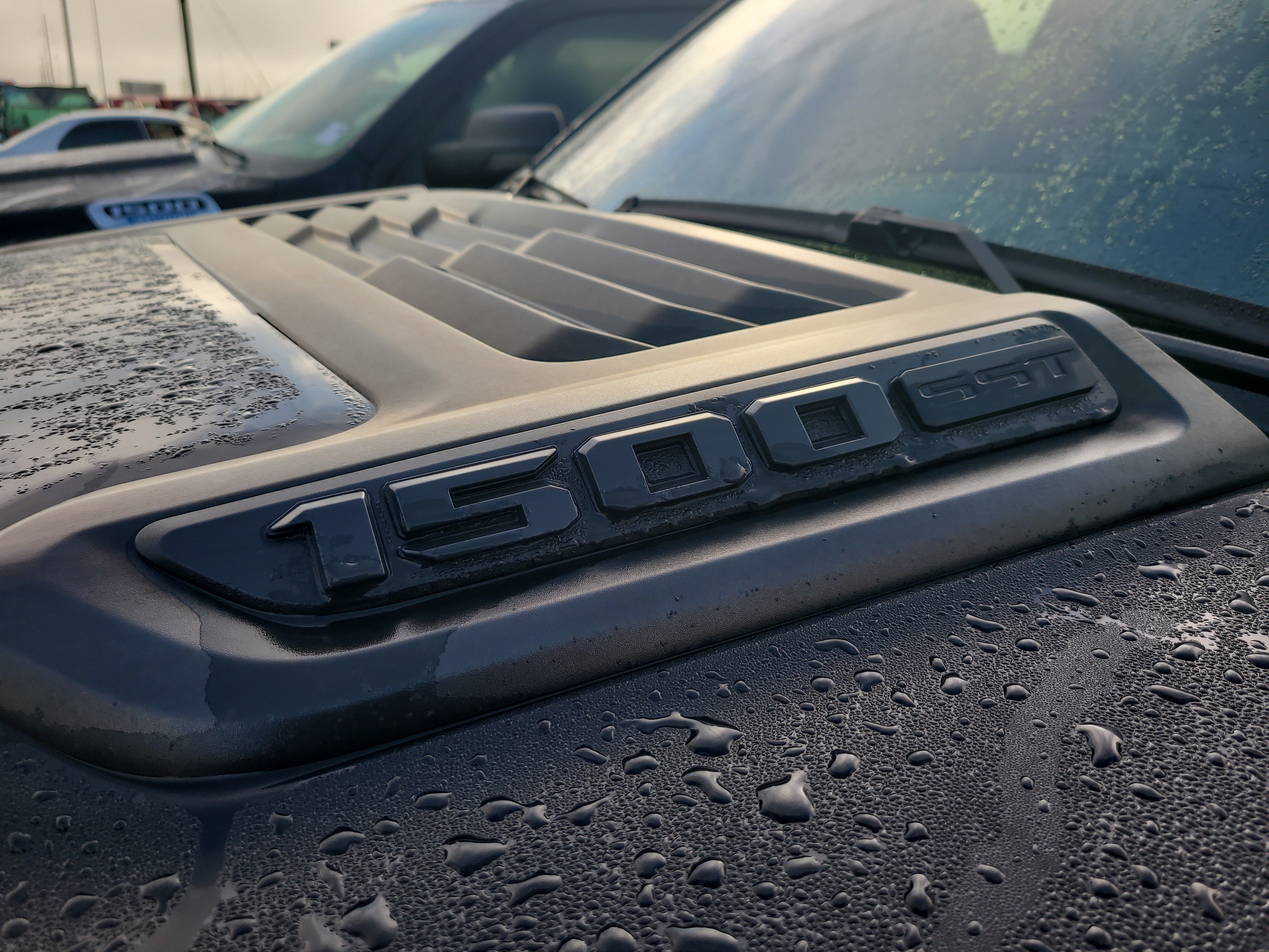 Used 2025 RAM 1500 Laramie w/ Night Edition RWD image 9