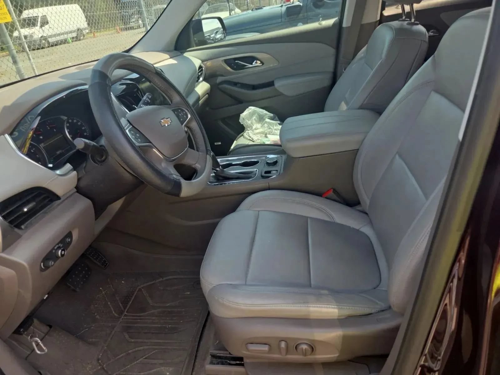 Used 2018 Chevrolet Traverse LT FWD image 10