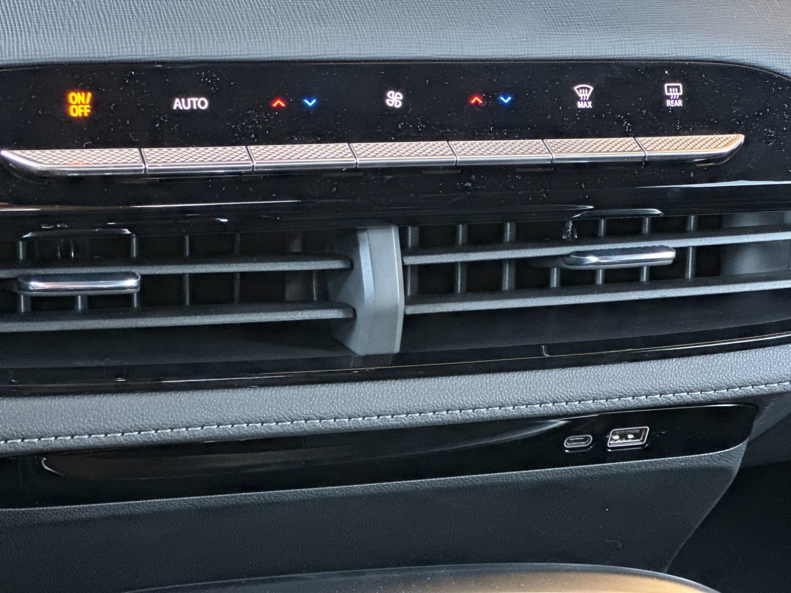 New 2026 Buick Enclave Sport Touring FWD image 22