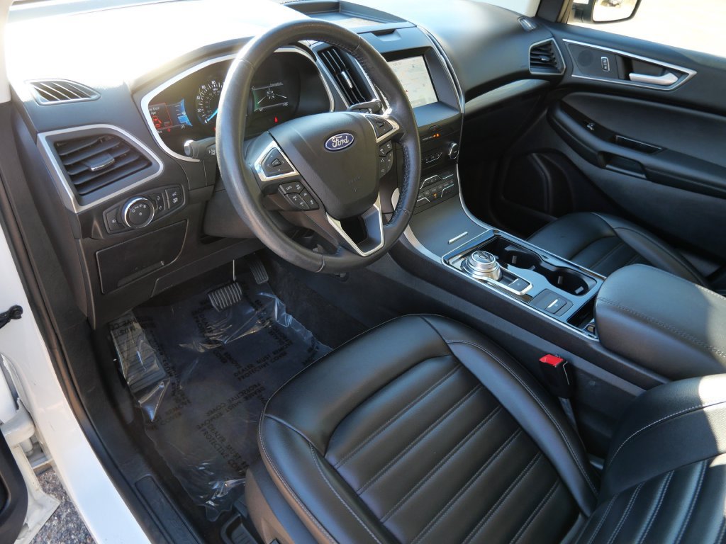 Certified 2020 Ford Edge SEL w/ Convenience Package AWD/4WD image 3