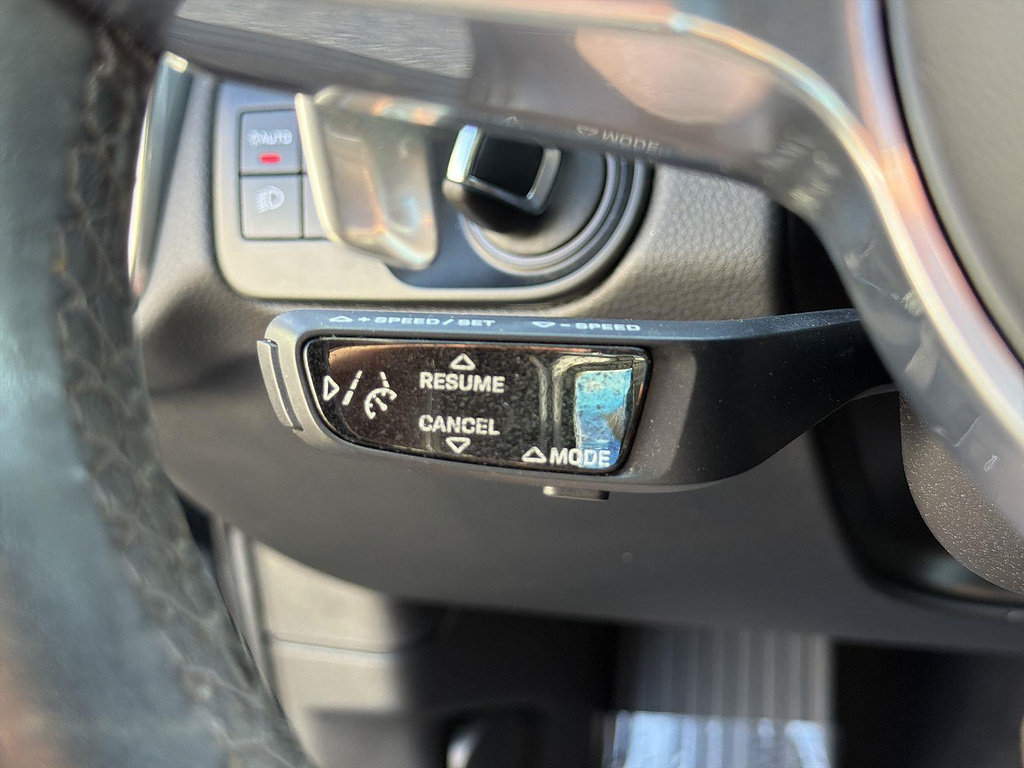 Used 2023 Porsche Cayenne AWD/4WD image 17