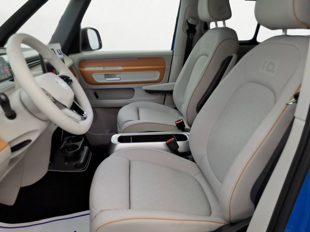 New 2025 Volkswagen ID. Buzz Pro S Plus RWD image 12