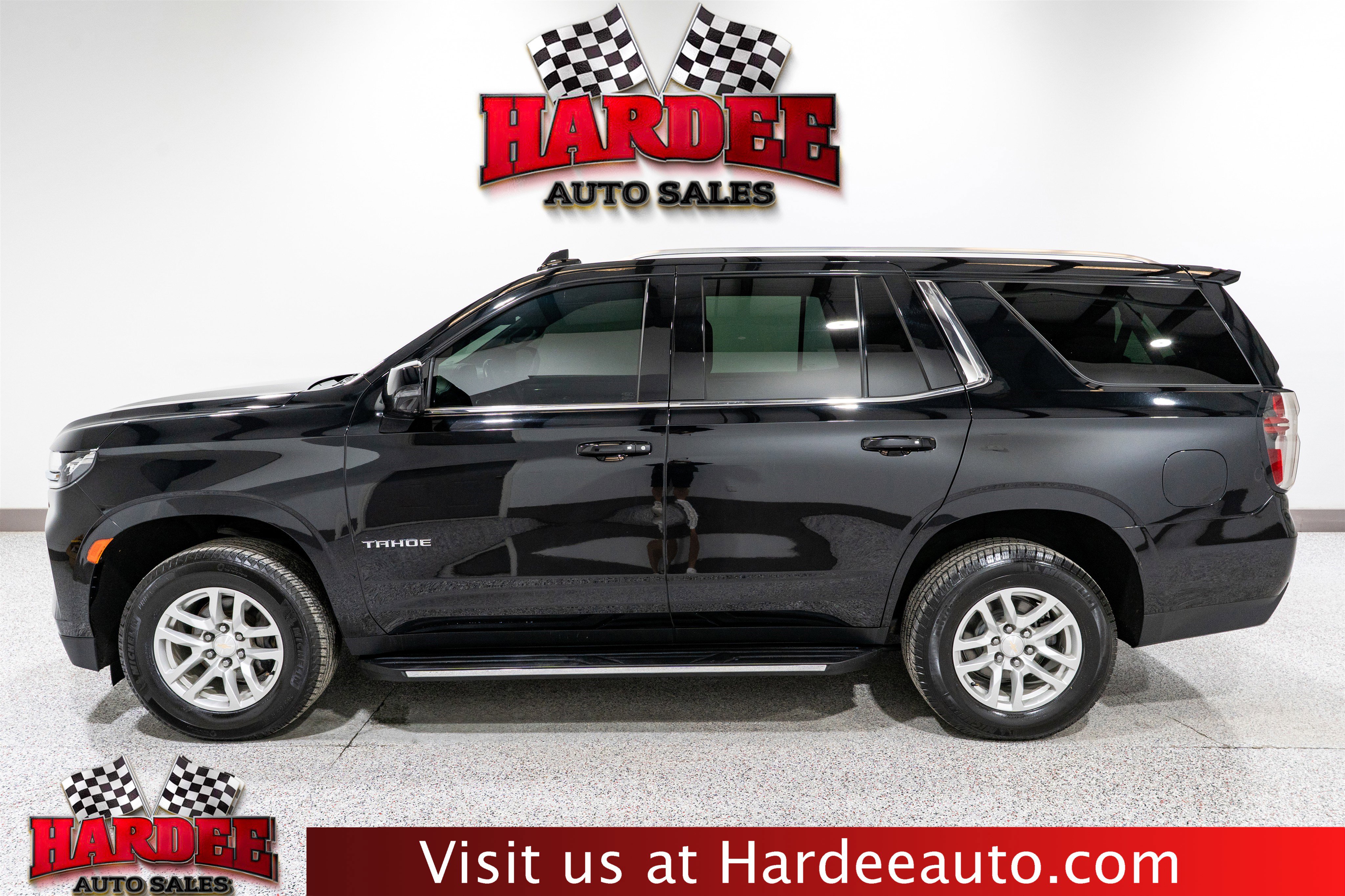Used 2022 Chevrolet Tahoe LT w/ Luxury Package AWD/4WD image 1