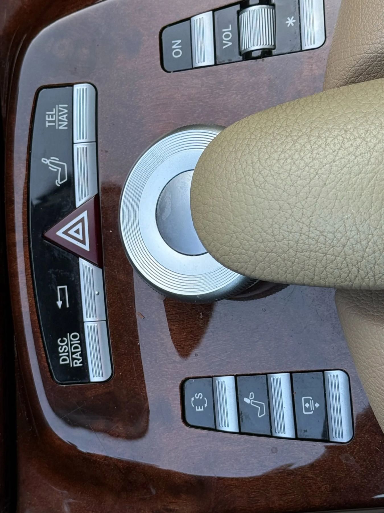 Used 2012 Mercedes-Benz S 550 4MATIC image 38