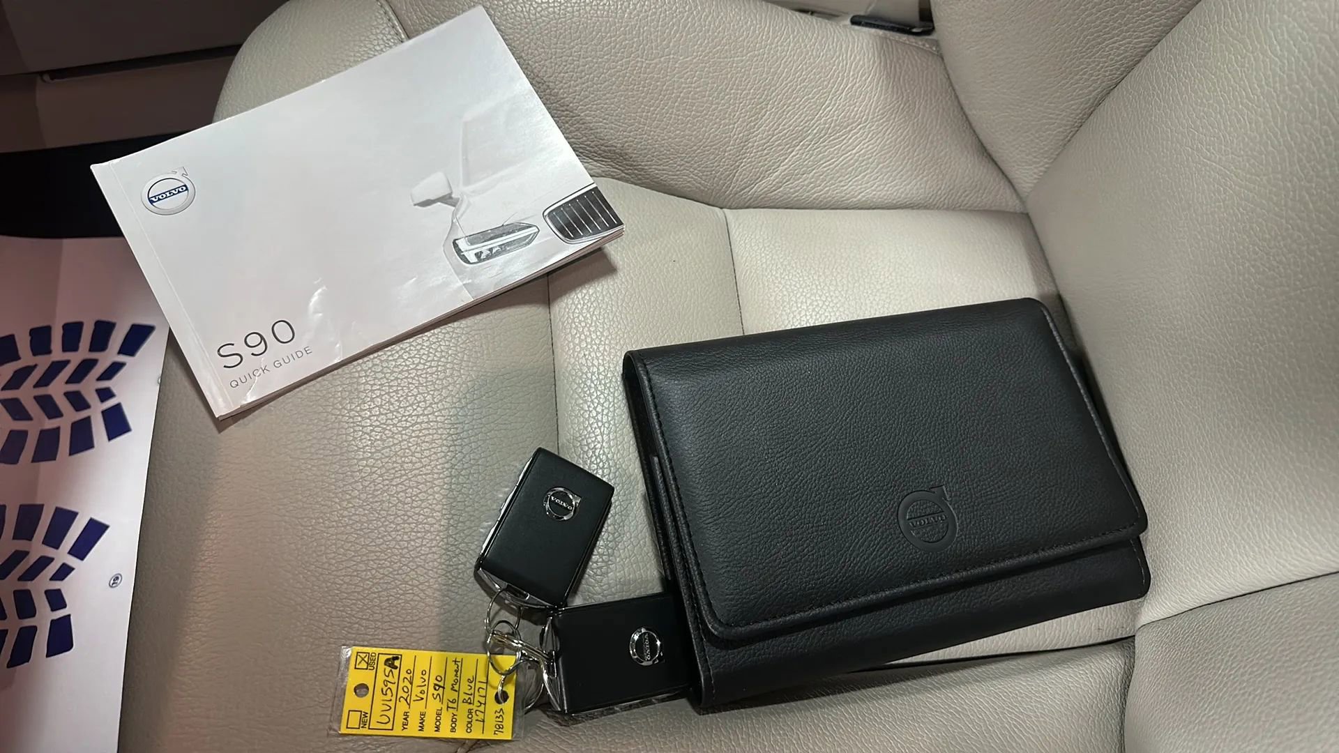 Used 2020 Volvo S90 T6 Momentum image 29