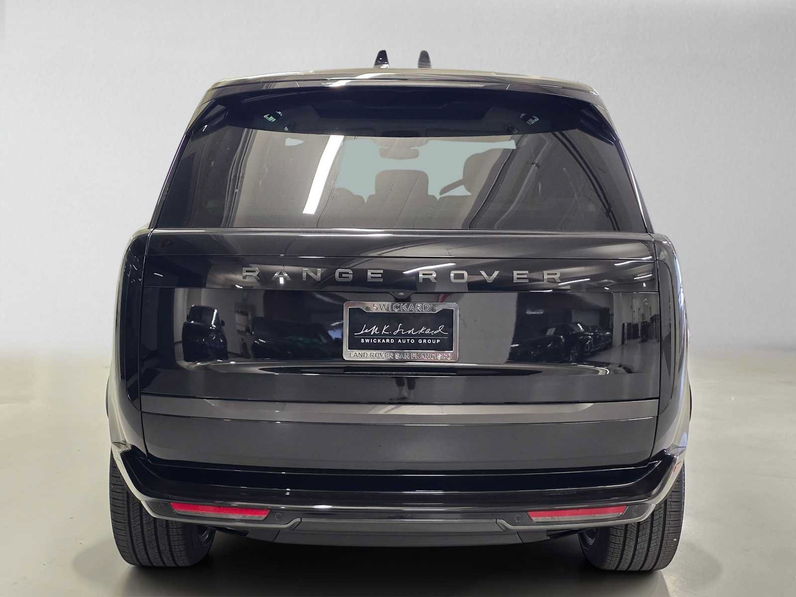 New 2026 Land Rover Range Rover Long Wheelbase SE AWD/4WD image 4