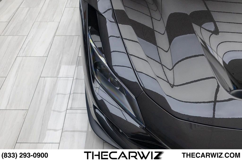 Used 2021 Ferrari F8 Tributo RWD image 2