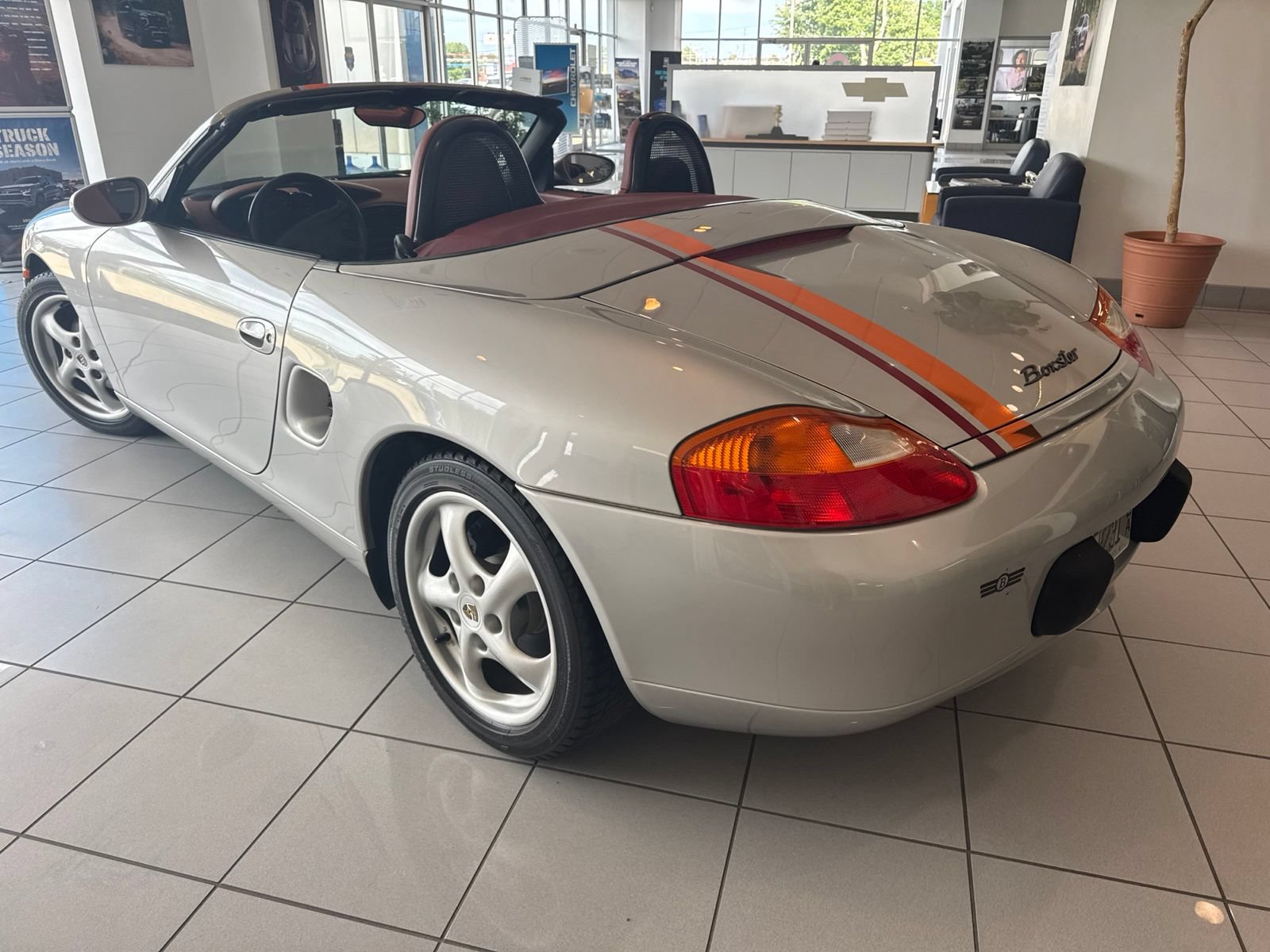 Used 1999 Porsche Boxster RWD image 4