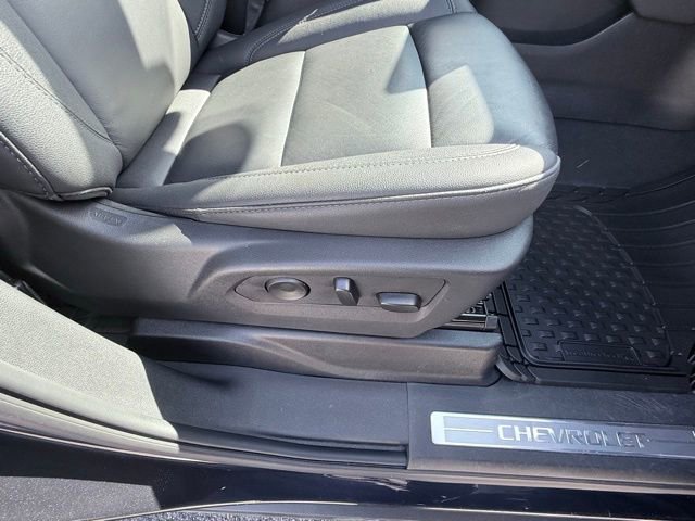 Certified 2025 Chevrolet Suburban Z71 image 9