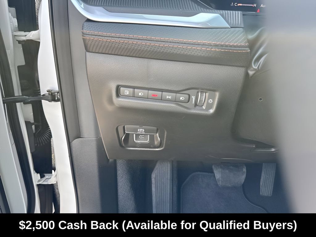 New 2026 Jeep Cherokee Overland w/ Advanced Pro Tech Group AWD/4WD image 29