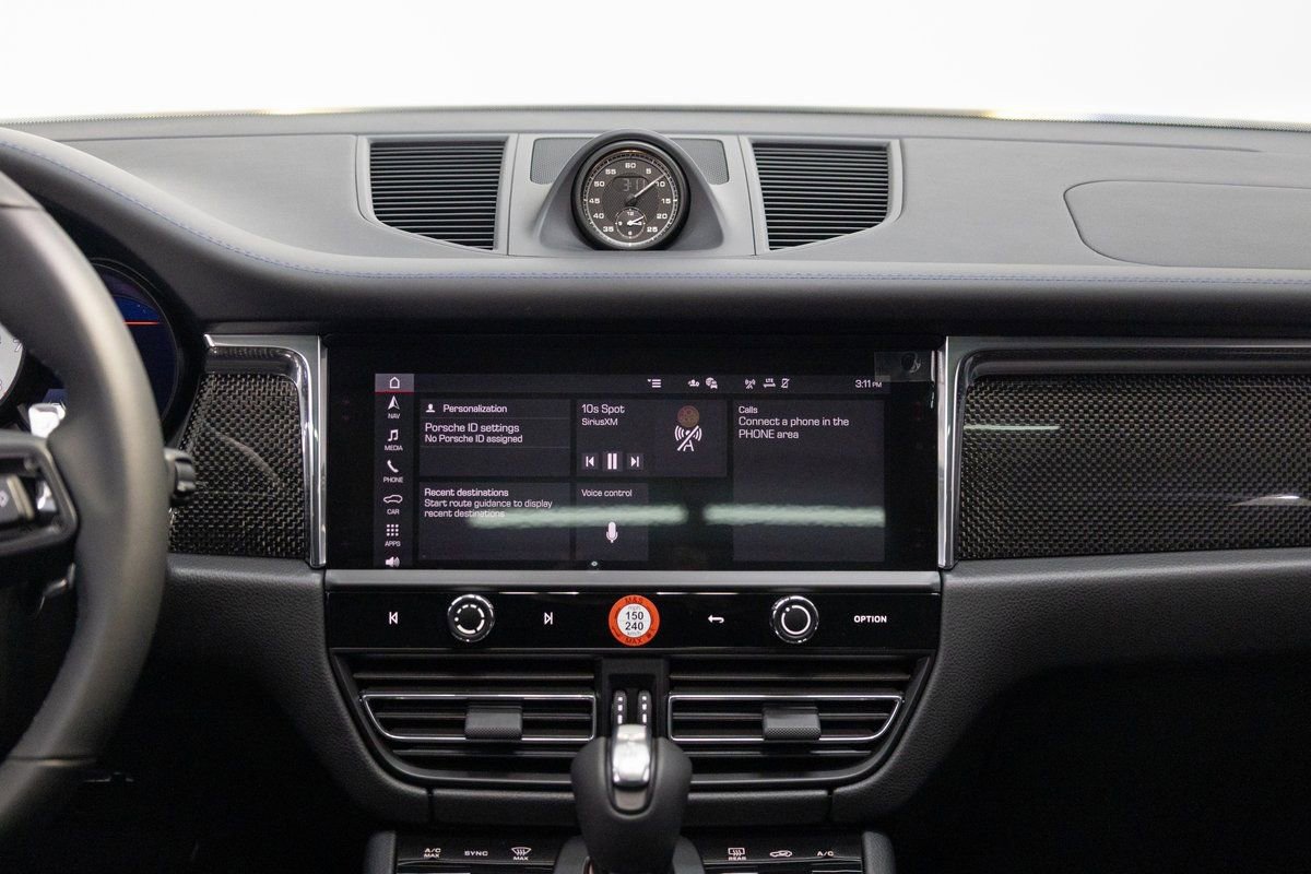 New 2026 Porsche Macan Turbo image 13