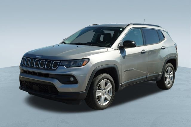 Used 2022 Jeep Compass Latitude w/ Convenience Group image 3