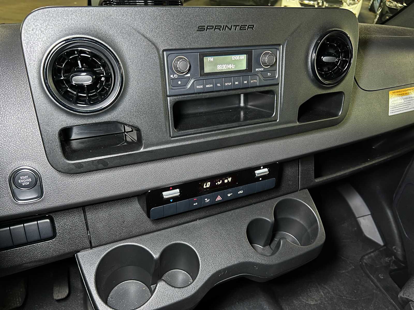 Used 2025 Mercedes-Benz Sprinter 2500 image 25