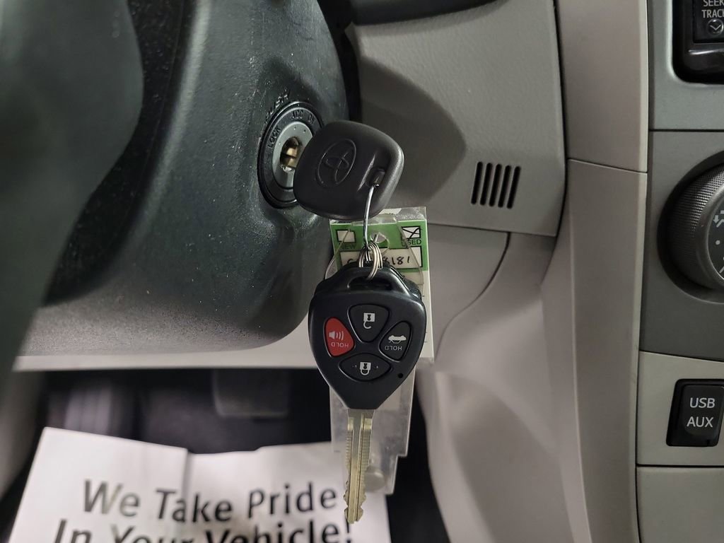 Used 2012 Toyota Corolla LE image 16