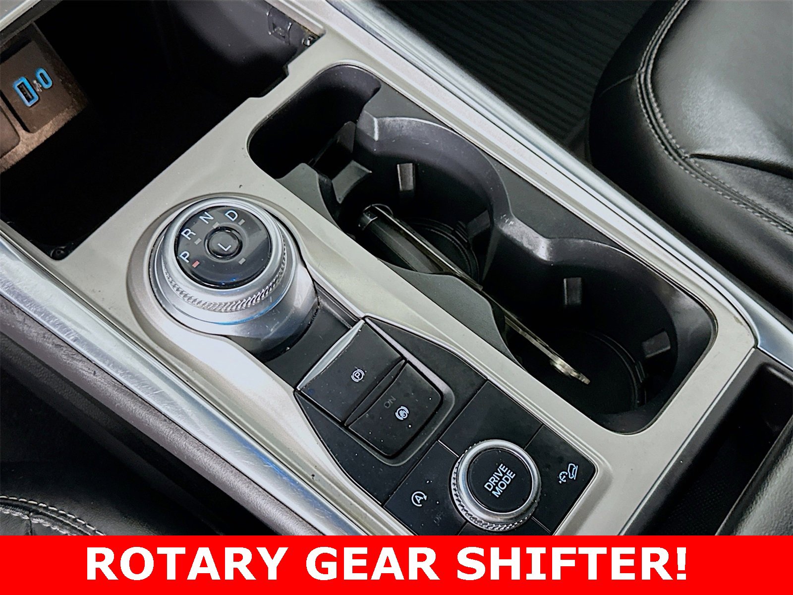 Used 2023 Ford Explorer XLT w/ Equipment Group 202A image 19