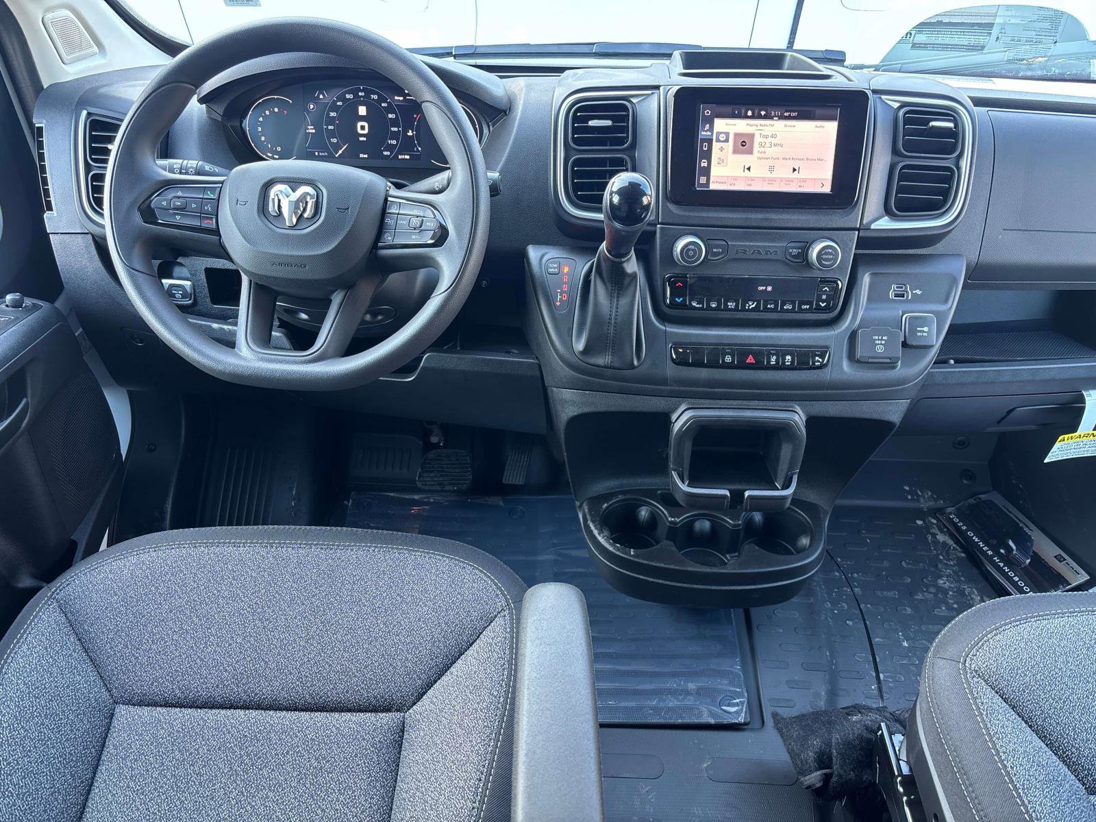 New 2025 RAM ProMaster 2500 w/ Quick Order Package 22G SLT image 5