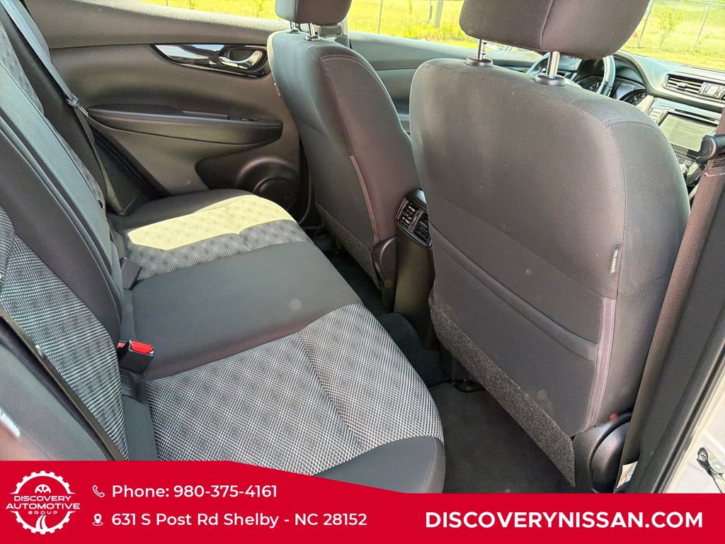 Certified 2022 Nissan Rogue Sport SV image 37