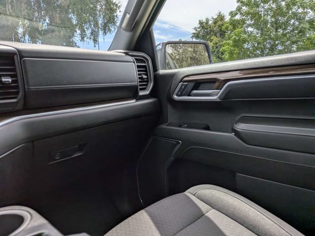 Used 2025 Chevrolet Silverado 1500 LT AWD/4WD image 15