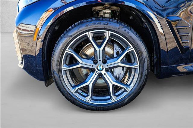 New 2026 BMW X5 xDrive50e w/ M Sport Package image 9