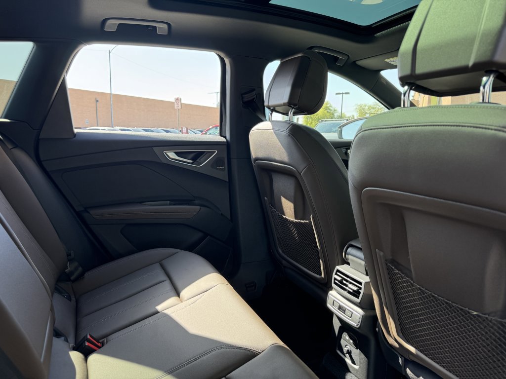 Used 2024 Audi Q4 e-tron Premium Plus w/ Premium Plus image 43