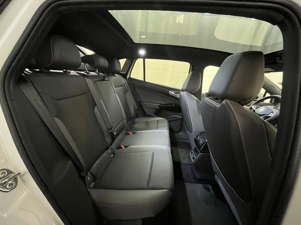 Used 2023 Volkswagen ID.4 Pro S image 24