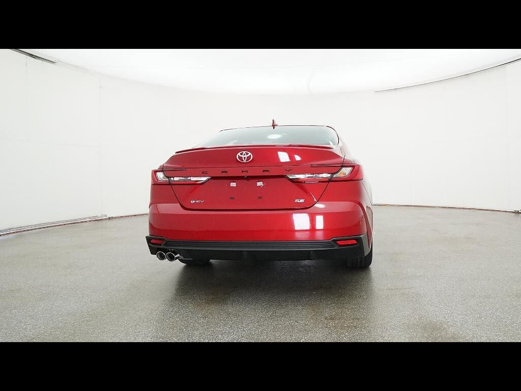 Used 2026 Toyota Camry SE FWD image 38