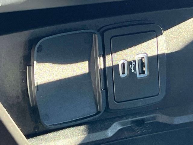 Used 2022 Ford Bronco Wildtrak image 32