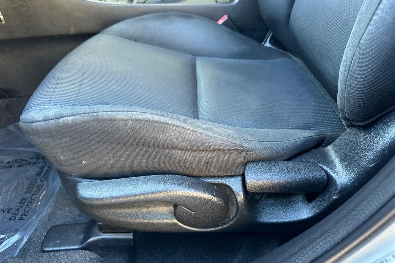 Used 2010 MAZDA MAZDA3 i Sport image 14