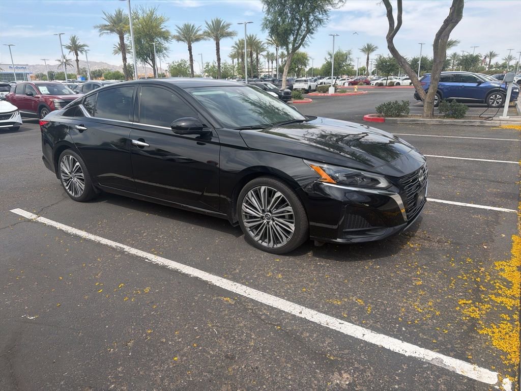 Certified 2023 Nissan Altima 2.5 SL FWD image 3