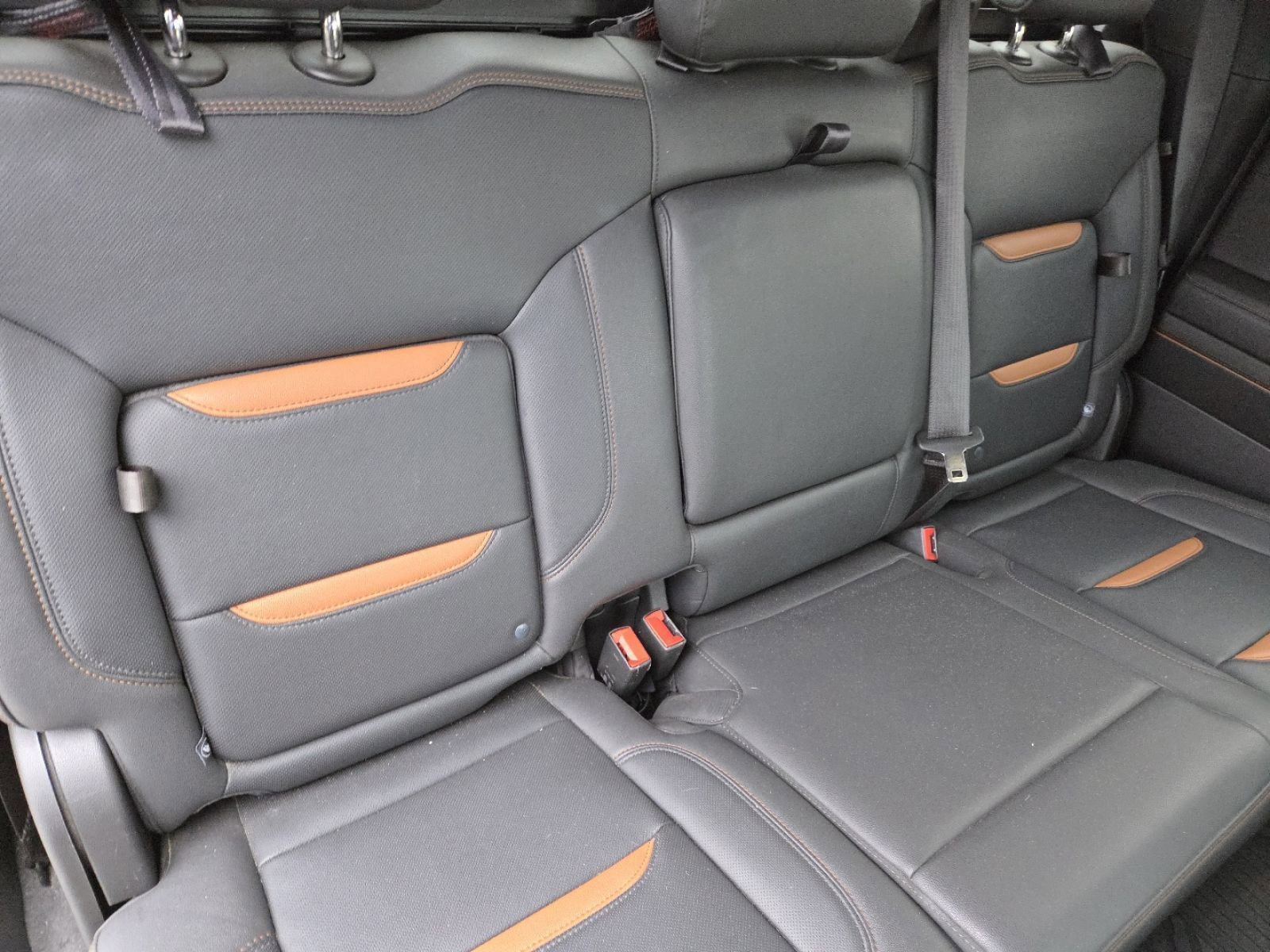 Used 2024 GMC Sierra 1500 AT4 w/ Technology Package image 25