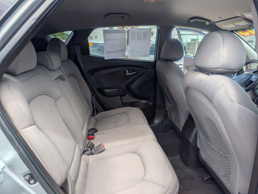 Used 2015 Hyundai Tucson GLS FWD image 12