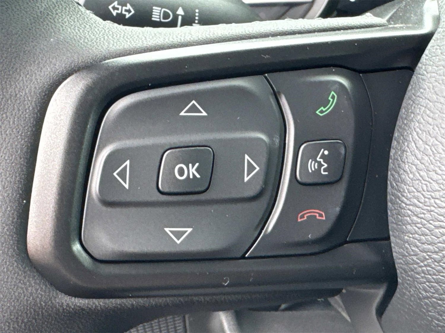 New 2025 Jeep Gladiator Sport image 25