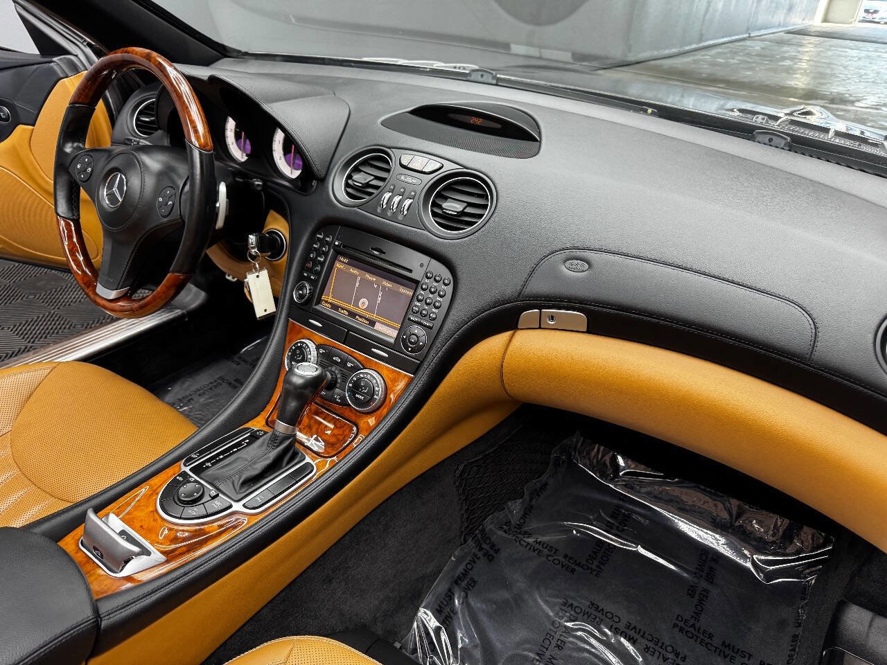 Used 2011 Mercedes-Benz SL 550 image 50