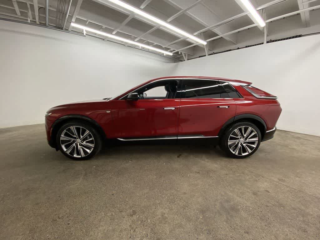 Certified 2024 Cadillac Lyriq Luxury w/ LPO, Floor Liner Package AWD/4WD image 3