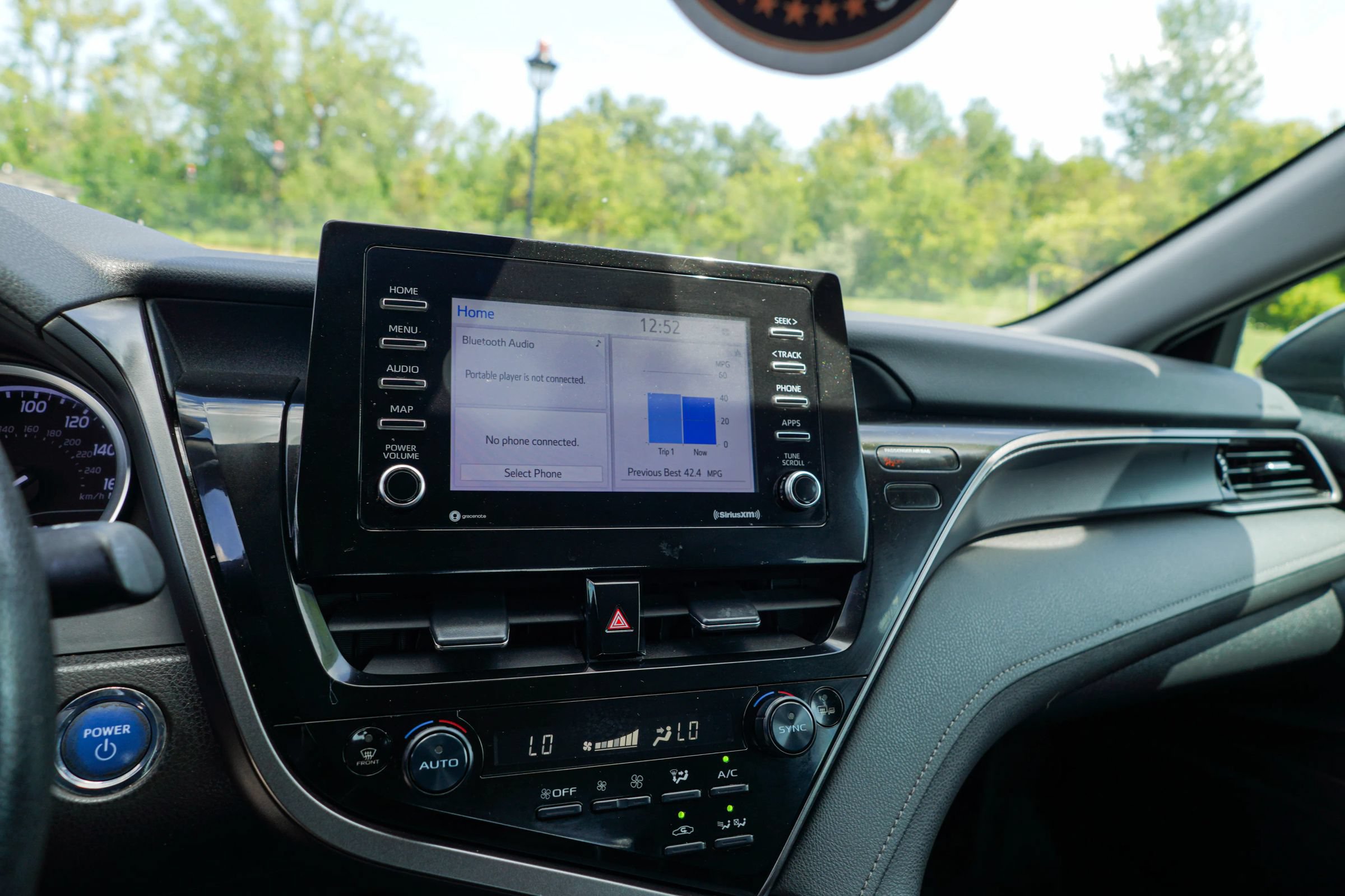 Used 2022 Toyota Camry LE FWD image 14