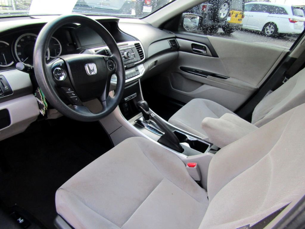 Used 2013 Honda Accord LX image 15