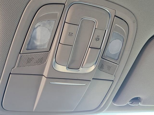 Used 2020 Hyundai Santa Fe SEL image 18