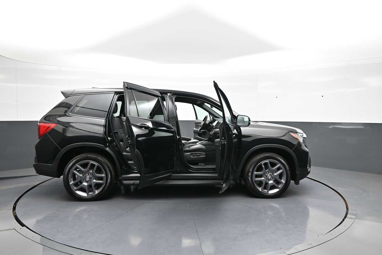 Certified 2023 Honda Passport EX-L image 43