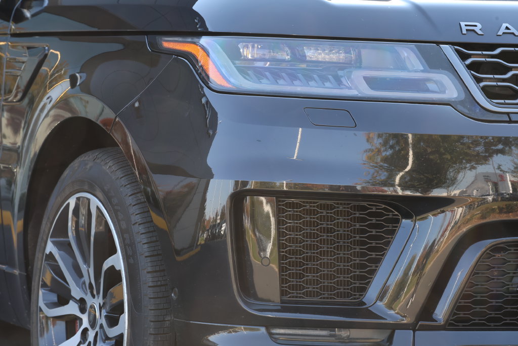 Used 2019 Land Rover Range Rover Sport SE AWD/4WD image 5