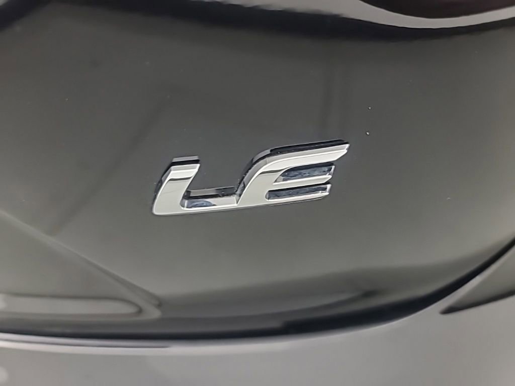 Used 2025 Toyota Corolla LE image 13