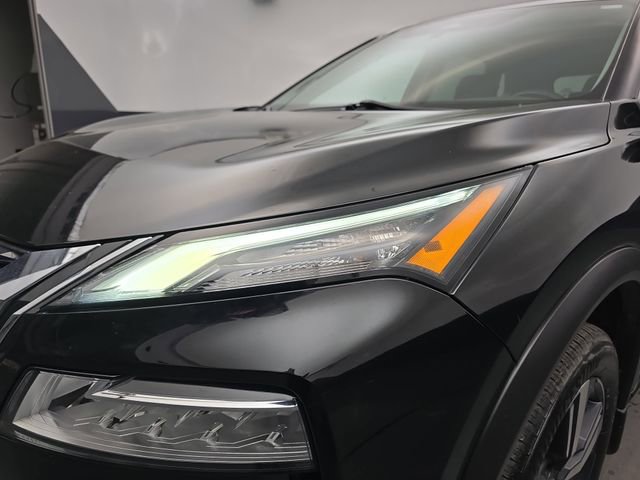 Used 2023 Nissan Rogue SL image 14