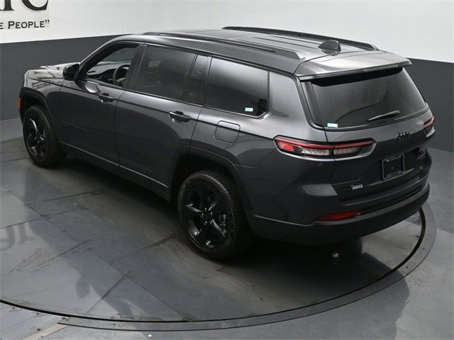 Used 2025 Jeep Grand Cherokee L Limited w/ Black Appearance Package image 43