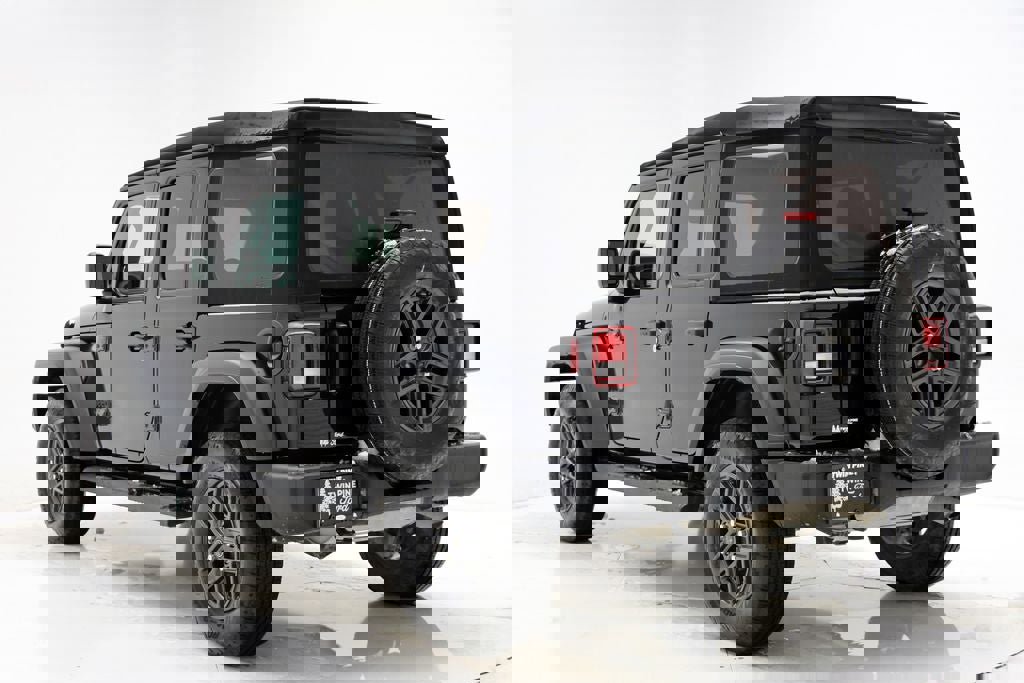 Used 2024 Jeep Wrangler Sport S image 6