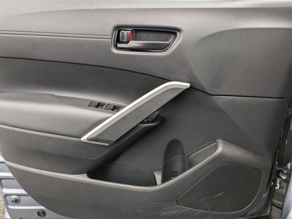 Used 2024 Toyota Corolla Cross LE image 13